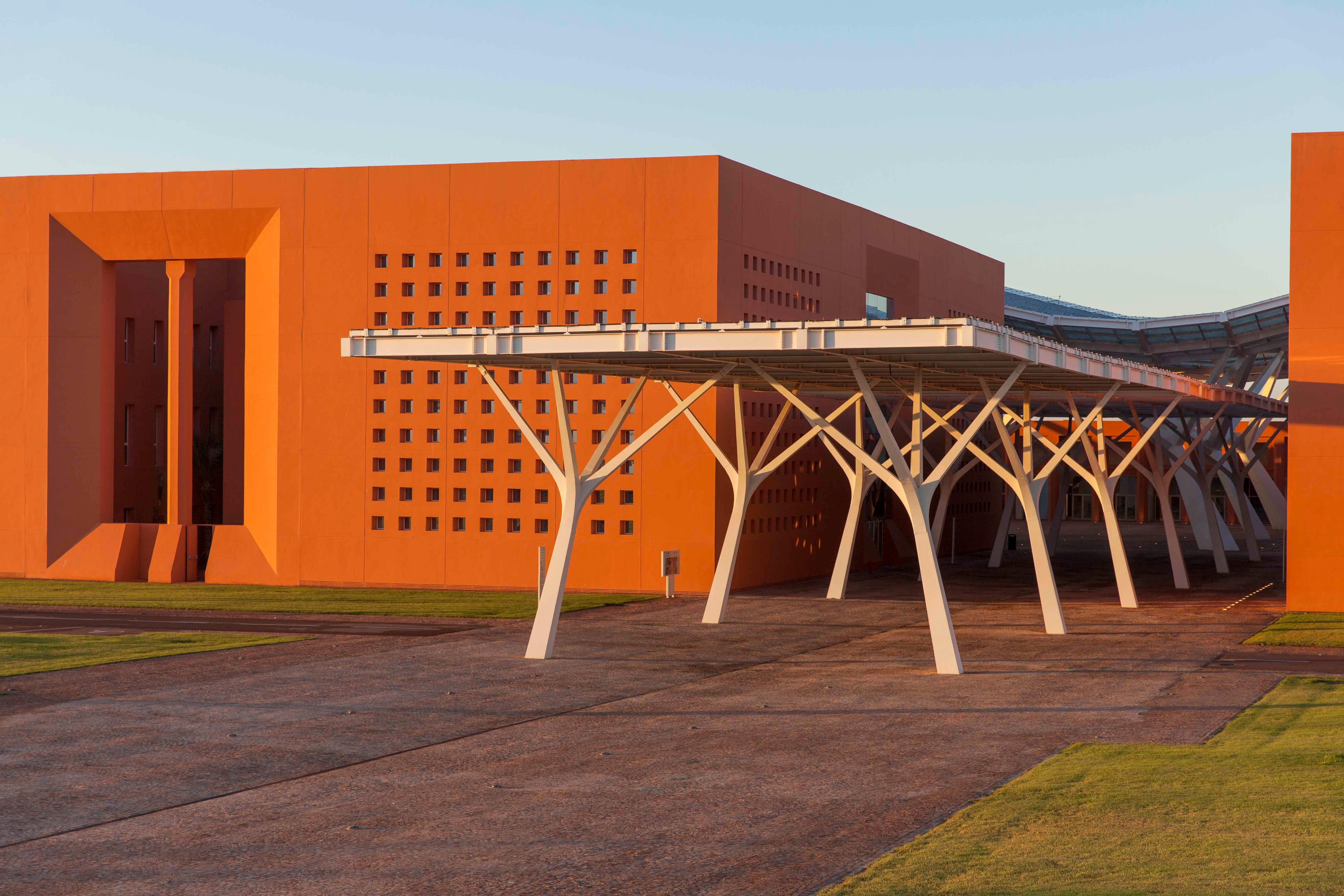 UM6P_Campus_Ben-Guerir_Outdoor_Architecture_10
